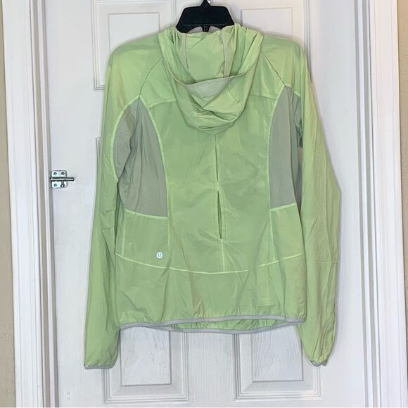Lululemon Run: Stash & Dash Pullover Screaming Green Light Size 8 - Picture 9 of 9